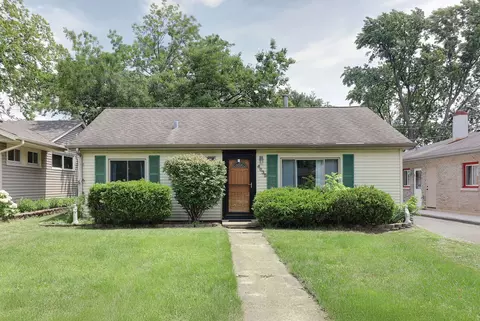 4635 Fairview Ave, Downers Grove, IL 60515