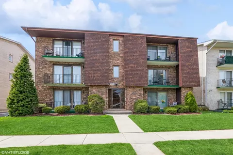 10412 S Komensky Ave #2N, Oak Lawn, IL 60453
