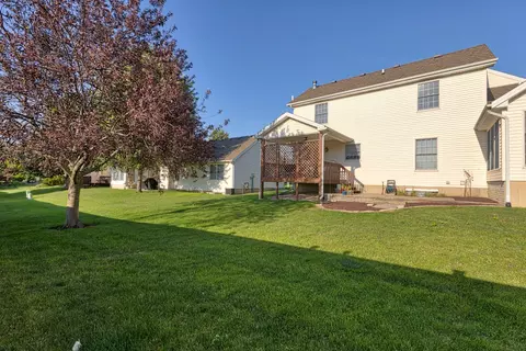 331 Fieldcrest Ct, Normal, IL 61761 photo 33