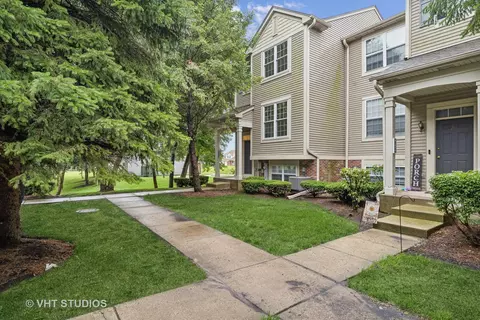 31575 Tall Grass Ct, Lakemoor, IL 60051 photo 2