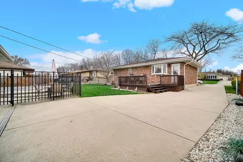 Other - 649 W Ronald Dr, Addison, IL 60101 photo 8 of 8
