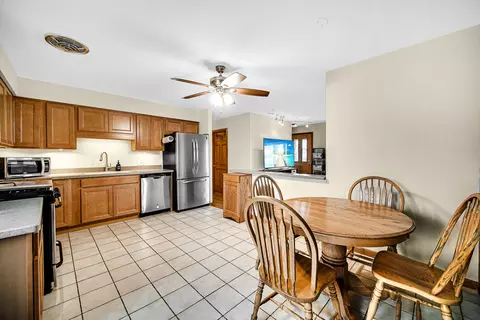 Kitchen - 649 W Ronald Dr, Addison, IL 60101 photo 3 of 3