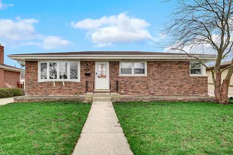 Exterior - 649 W Ronald Dr, Addison, IL 60101 photo 2 of 9