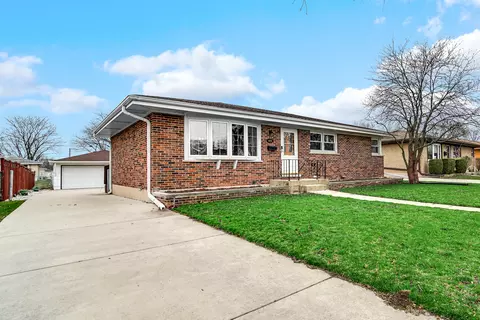 Other - 649 W Ronald Dr, Addison, IL 60101 photo 1 of 8