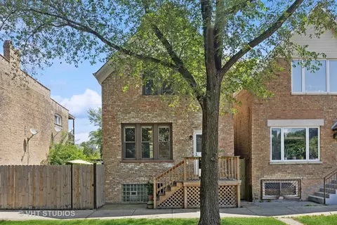 1809 N Whipple St, Chicago, IL 60647