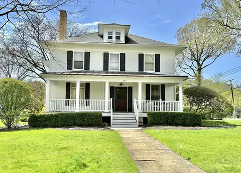 304 S Washington St, Hinsdale, IL 60521