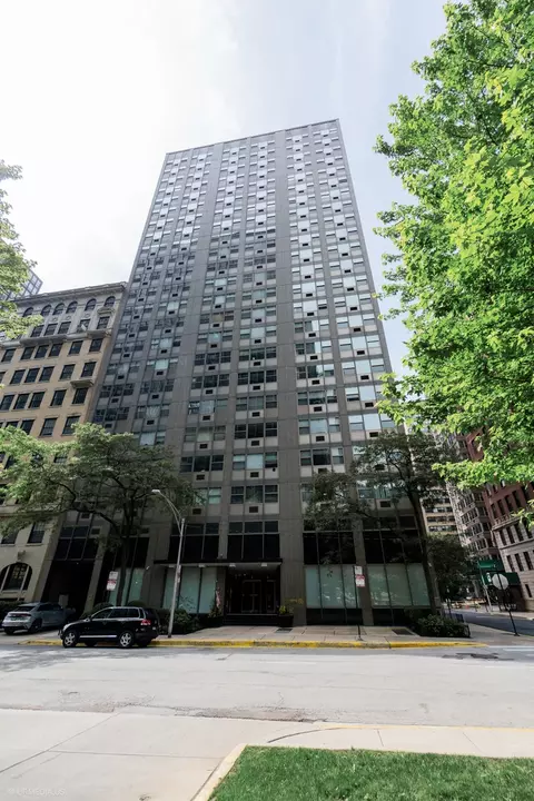 253 E Delaware Pl #23B, Chicago, IL 60611