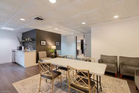 Dining - 253 E Delaware Pl #23B, Chicago, IL 60611 photo 1 of 1