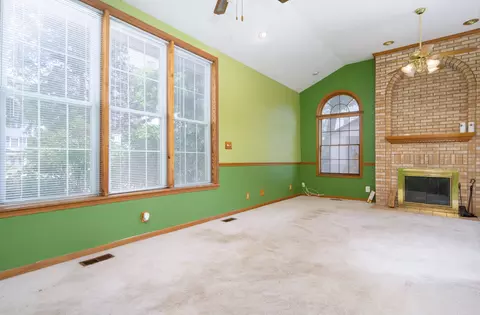 Living - 219 E 11th St, Lockport, IL 60441 photo 4 of 4