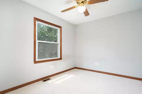Bedroom - 219 E 11th St, Lockport, IL 60441 photo 3 of 3