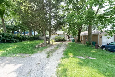 Exterior - 219 E 11th St, Lockport, IL 60441 photo 2 of 8