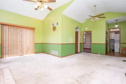 Living - 219 E 11th St, Lockport, IL 60441 photo 2 of 4