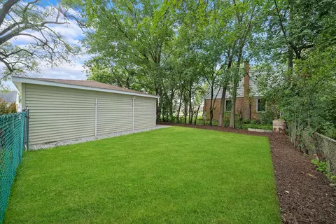 Exterior - 7920 Garden Ct, Bridgeview, IL 60455 photo 5 of 6