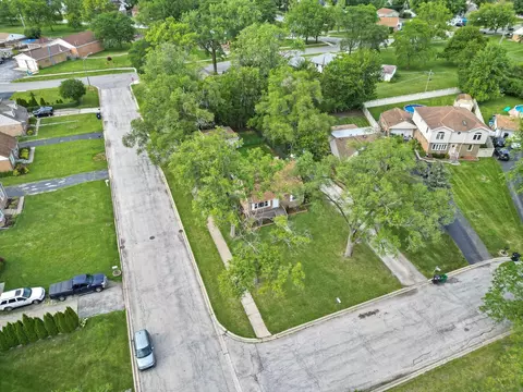 View/Area - 7920 Garden Ct, Bridgeview, IL 60455 photo 1 of 1