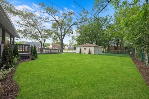 Exterior - 7920 Garden Ct, Bridgeview, IL 60455 photo 4 of 6