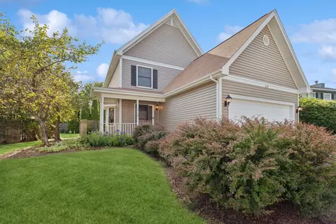 1518 Pinetree Dr, Gurnee, IL 60031