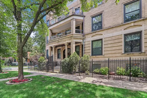 4455 N Paulina St #3C, Chicago, IL 60640