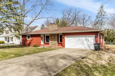969 Sarah St, Lake Holiday, IL 60548