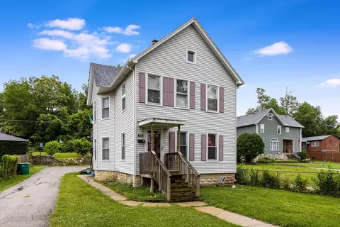 405 Summit St, Joliet, IL 60435 photo 2
