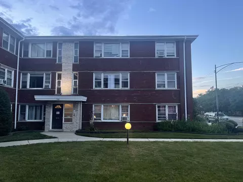 7948 S Pulaski Rd #201, Chicago, IL 60652