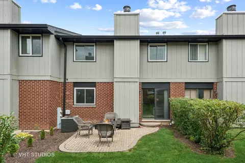Exterior - 1242 Croydon Ct, Wheaton, IL 60189 photo 3 of 3