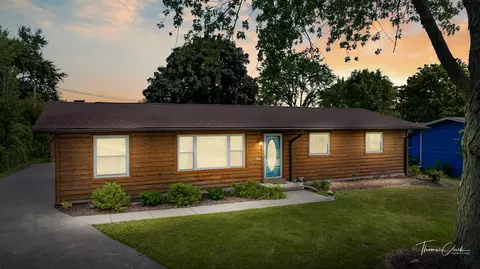 556 Gamble Dr, Lisle, IL 60532