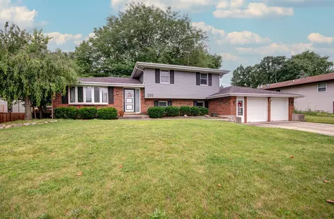 205 Ridge Rd, Shorewood, IL 60404