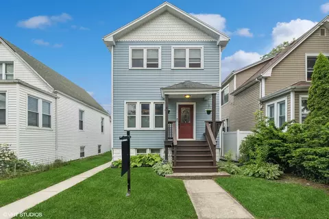 5215 W Winona St, Chicago, IL 60630