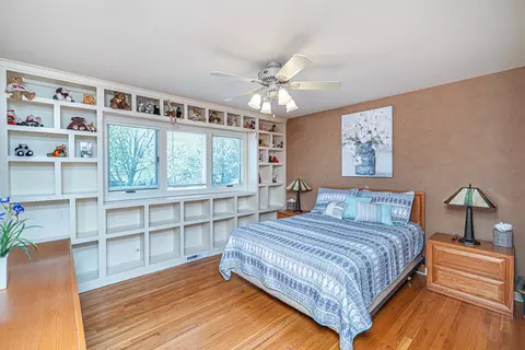 2008 W Mark Ter, Mount Prospect, IL 60056 photo 18