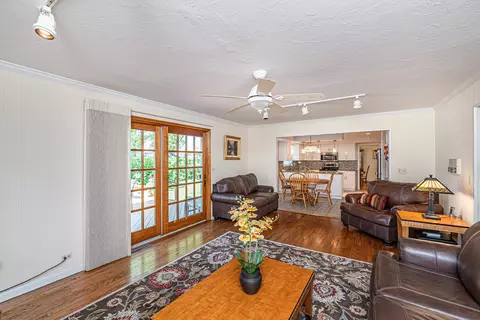2008 W Mark Ter, Mount Prospect, IL 60056 photo 6