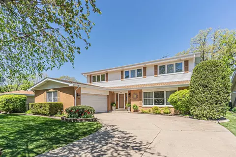2008 W Mark Ter, Mount Prospect, IL 60056