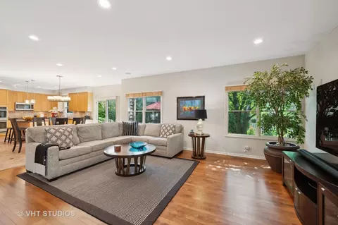 2011 Wright Blvd, Buffalo Grove, IL 60089 photo 7