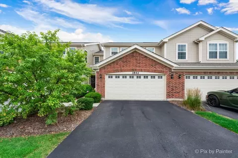3842 Monterey Cir, Algonquin, IL 60102