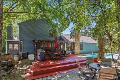 Exterior - 717 Chestnut Ct, Bartlett, IL 60103 photo 4 of 6