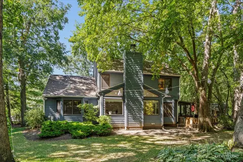 Exterior - 717 Chestnut Ct, Bartlett, IL 60103 photo 6 of 6