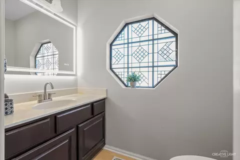 Bath - 717 Chestnut Ct, Bartlett, IL 60103 photo 1 of 6