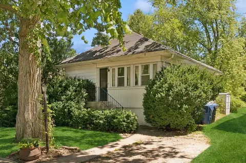 411 Randolph St, Glencoe, IL 60022