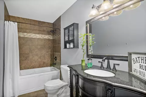 Bath - 1415 Lantern Ln, Morris, IL 60450 photo 1 of 2