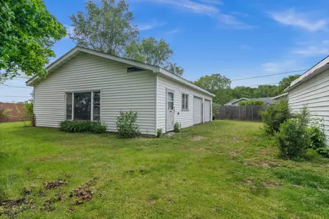 Exterior - 1415 Lantern Ln, Morris, IL 60450 photo 5 of 7