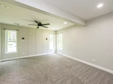 Other - 960 Hillcrest Blvd, Hoffman Estates, IL 60169 photo 1 of 2