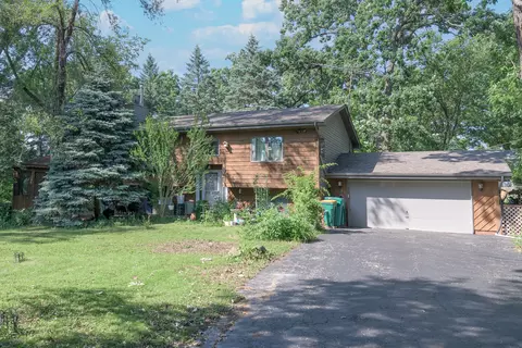21686 W Maurine Dr, Lake Villa, IL 60046