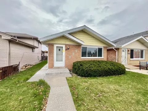 7713 Narragansett Ave, Burbank, IL 60459