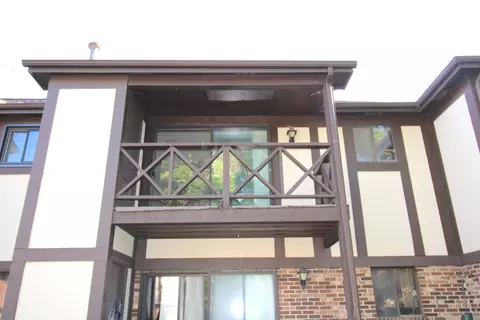 1033 Harbour Ct #2A, Wheeling, IL 60090 photo 9