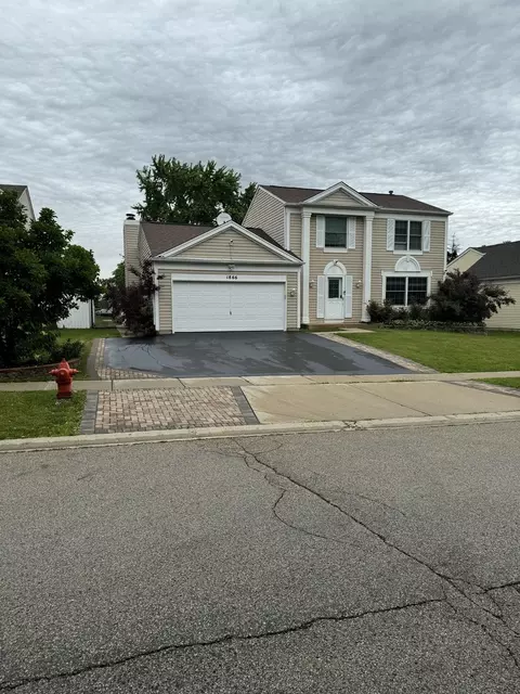 1866 Mission Hills Dr, Elgin, IL 60123