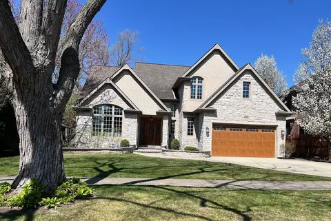 1034 Greenwood Ave, Deerfield, IL 60015