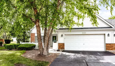 21211 W Cypress Ln, Plainfield, IL 60544