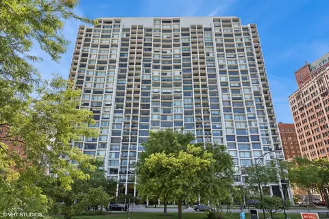 3200 N Lake Shore Dr #1101, Chicago, IL 60657