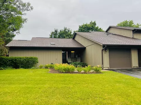 847 Catherine Ct #847, Grayslake, IL 60030