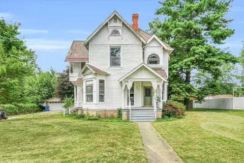 846 E Penn St, Hoopeston, IL 60942