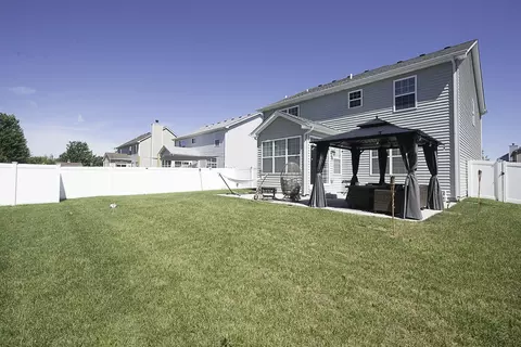 Exterior - 6804 Whisper Glen Dr, Plainfield, IL 60586 photo 4 of 7